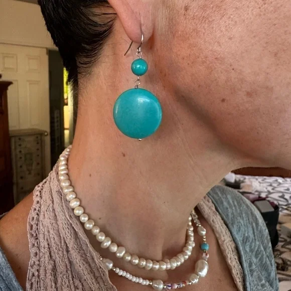 Elegant Turquoise Dangle Earrings - Picture 4 of 7